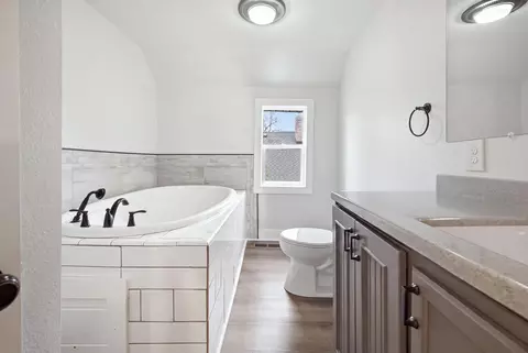 Bath - 618 N 8th St, Brainerd, MN 56401 photo 3 of 4