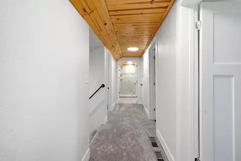 Entry Way - 618 N 8th St, Brainerd, MN 56401 photo 6 of 7