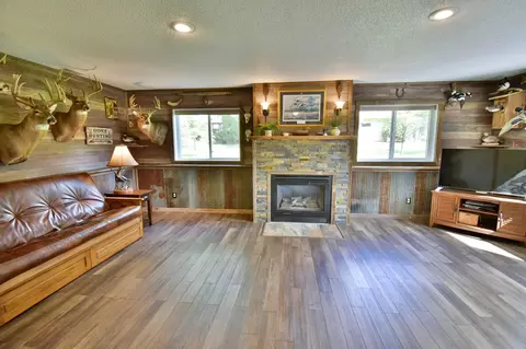 Living - 6319 Laurel Rd, Saint Cloud, MN 56303 photo 4 of 4