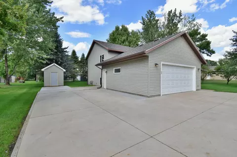 Exterior - 6319 Laurel Rd, Saint Cloud, MN 56303 photo 2 of 7
