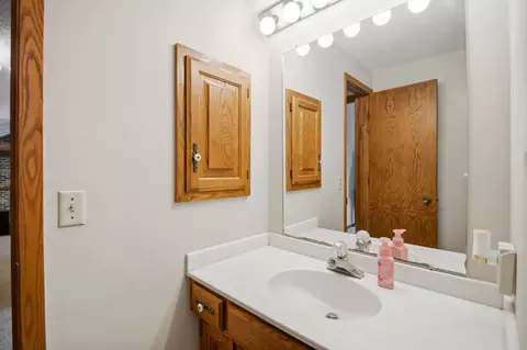 Bath - 2000 9th St SW, Austin, MN 55912 photo 5 of 7