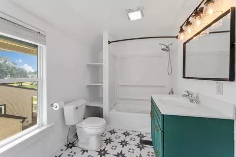 Bath - 304 E Jefferson St, Caledonia, MN 55921 photo 1 of 1