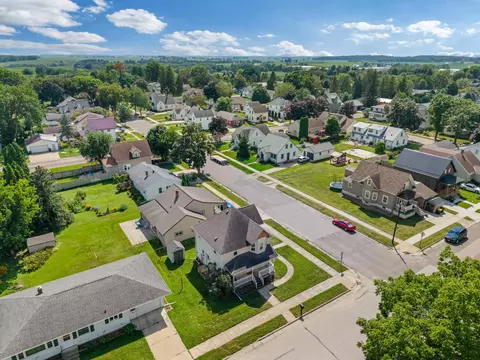 View/Area - 304 E Jefferson St, Caledonia, MN 55921 photo 4 of 4