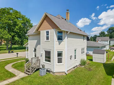 Exterior - 304 E Jefferson St, Caledonia, MN 55921 photo 3 of 4