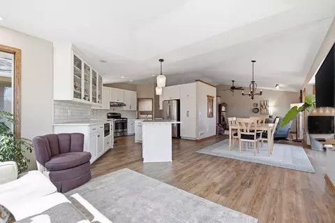 19331 Baldwin St NW, Elk River, MN 55330
