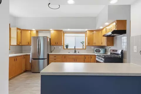 942 Central Ave W, Saint Paul, MN 55104