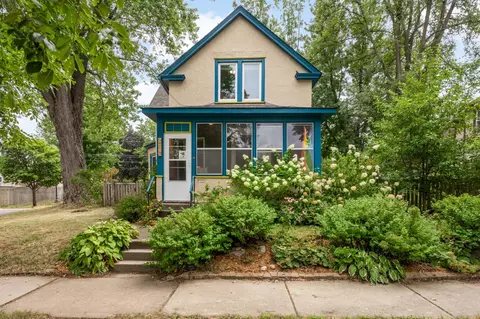210 Sidney St W, Saint Paul, MN 55107