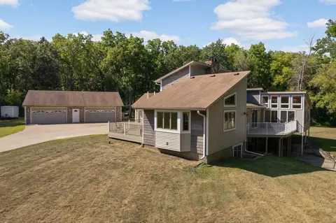 12770 Homestead Dr, White Bear Lake, MN 55110