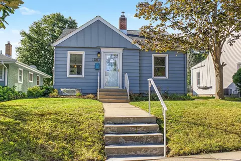 210 Curtice St W, West Saint Paul, MN 55118