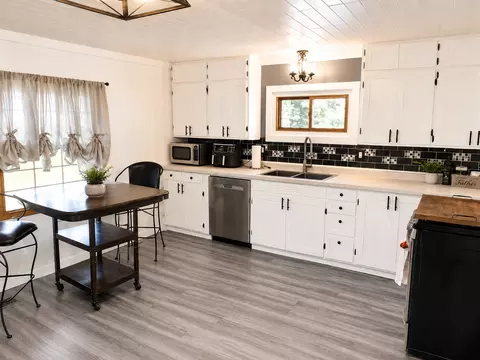 Kitchen - 112 4th Ave NE, Brainerd, MN 56401 photo 1 of 2