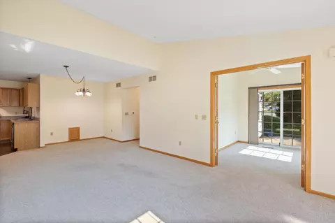 Living - 4143 Ruby Ln #72, Eagan, MN 55122 photo 5 of 5