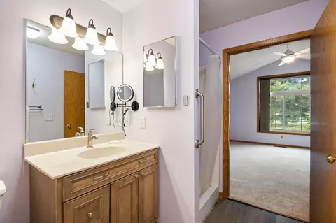 Bath - 4143 Ruby Ln #72, Eagan, MN 55122 photo 1 of 2