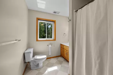 Bath - 6029 190th St, Milaca, MN 56353 photo 1 of 3