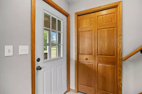 Entry Way - 6029 190th St, Milaca, MN 56353 photo 2 of 7