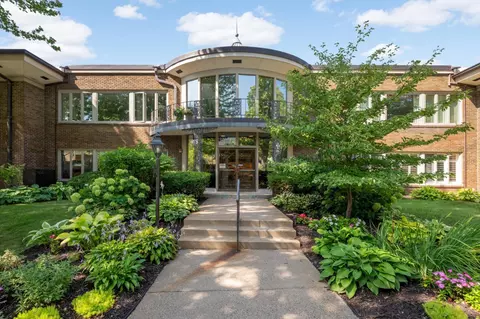 3540 James Ave S #106, Minneapolis, MN 55408