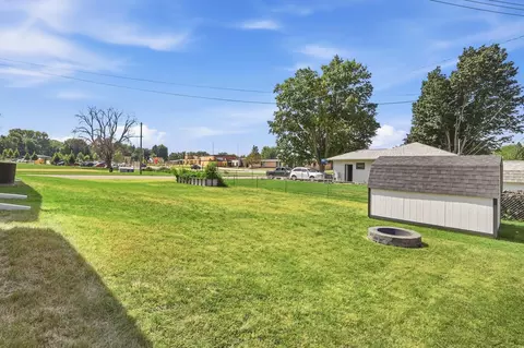 Exterior - 1008 9th St SW, Faribault, MN 55021 photo 2 of 7