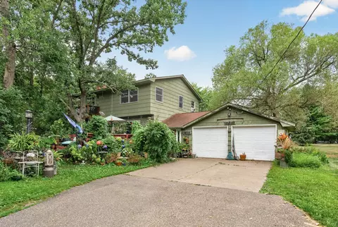 2900 Itasca Ave S, Lakeland, MN 55043
