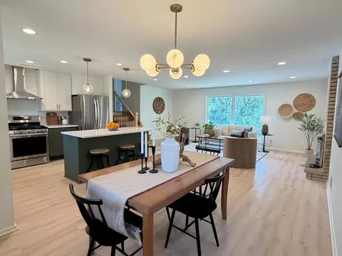 1025 Colby St, Saint Paul, MN 55116