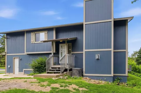 4250 Thornhill Ln, Vadnais Heights, MN 55127
