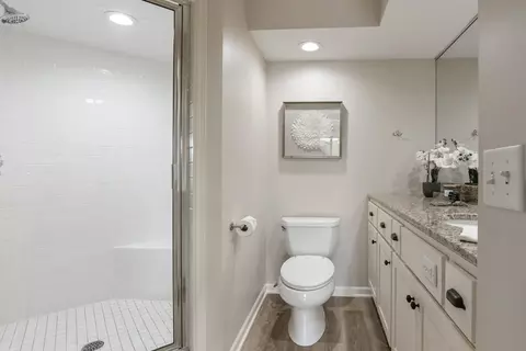 Bath - 205 Mill St #S204, Excelsior, MN 55331 photo 3 of 4