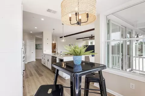 Dining - 205 Mill St #S204, Excelsior, MN 55331 photo 2 of 2