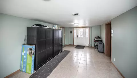 Entry Way - 18166 Faribault Blvd, Faribault, MN 55021 photo 4 of 5