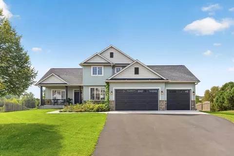 4915 200th St N, Forest Lake, MN 55025