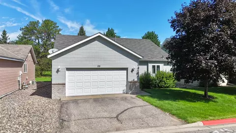 25 Pine Tree Ct, Sartell, MN 56377