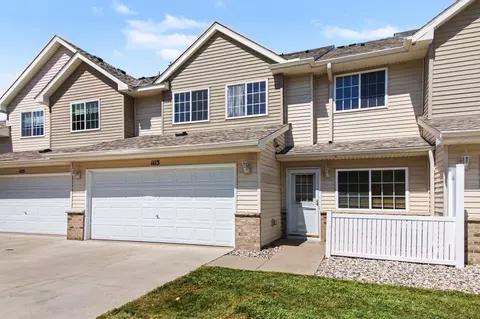 1113 Whisper St NW, New Prague, MN 56071