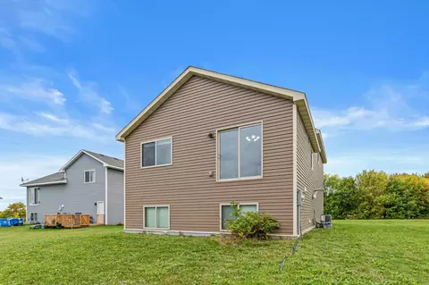 Exterior - 825 Highview Loop SE, Pine City, MN 55063 photo 2 of 3
