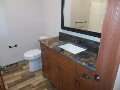 Bath - 11793 Forestview Dr, Baxter, MN 56425 photo 3 of 4