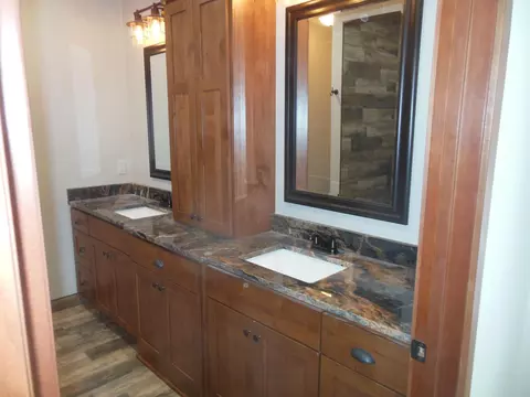 Bath - 11793 Forestview Dr, Baxter, MN 56425 photo 1 of 4