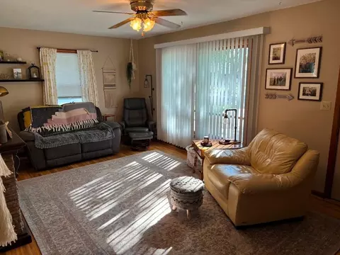 Living - 128 S Morrison Ave, Jackson, MN 56143 photo 2 of 3