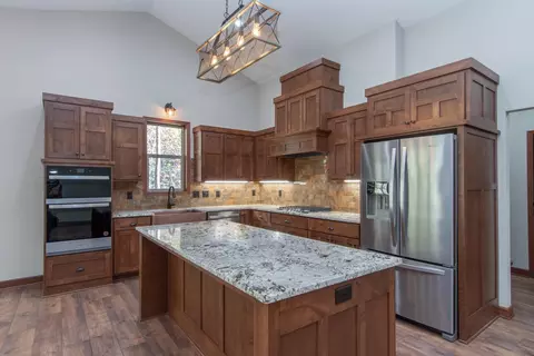 Kitchen - 14449 Kimberlee Dr, Baxter, MN 56425 photo 1 of 2