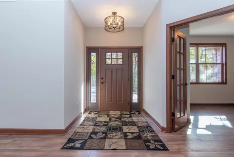 Entry Way - 14449 Kimberlee Dr, Baxter, MN 56425 photo 1 of 2