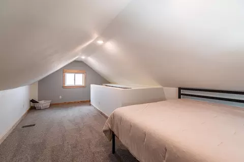 Bedroom - 778 E 3rd St, Winona, MN 55987 photo 3 of 4