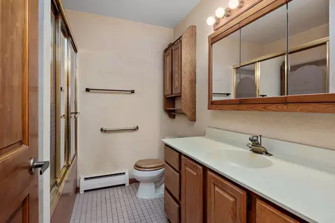 Bath - 5440 Three Points Blvd #536, Mound, MN 55364 photo 2 of 2