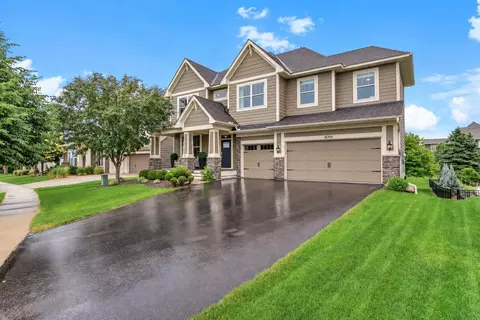 16768 Draft Horse Blvd, Lakeville, MN 55044