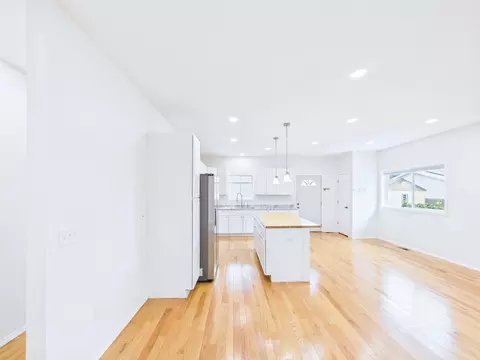Living - 983 Cook Ave E, Saint Paul, MN 55106 photo 3 of 6