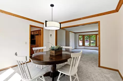 Dining - 4690 Parkridge Dr, Eagan, MN 55123 photo 2 of 3