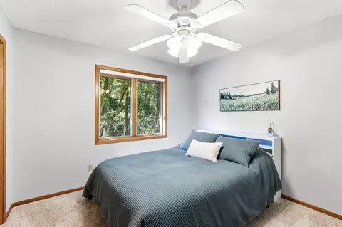 Bedroom - 4690 Parkridge Dr, Eagan, MN 55123 photo 5 of 7