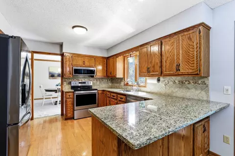 Kitchen - 4690 Parkridge Dr, Eagan, MN 55123 photo 1 of 3