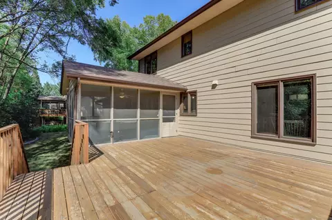 Exterior - 4690 Parkridge Dr, Eagan, MN 55123 photo 4 of 7