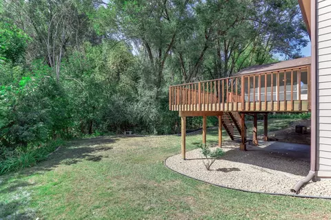 Exterior - 4690 Parkridge Dr, Eagan, MN 55123 photo 6 of 7