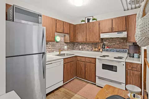Kitchen - 1871 Silver Bell Rd #309, Eagan, MN 55122 photo 1 of 4
