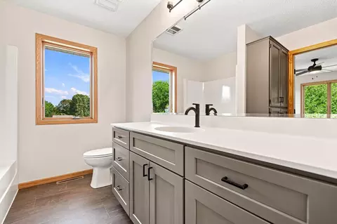 Bath - 195 S Medina St, Loretto, MN 55357 photo 2 of 5
