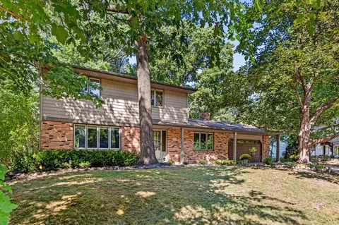 4035 Quaker Ln N, Plymouth, MN 55441