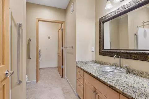 Bath - 4100 Spring St #309, Spring Park, MN 55384 photo 1 of 3