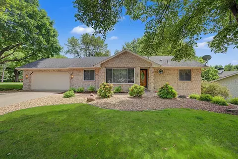 13901 92nd Pl N, Maple Grove, MN 55369