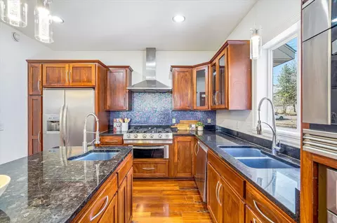 Kitchen - 2725 Tranquility Dr, Saint Cloud, MN 56301 photo 3 of 4